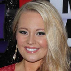 Janelle Arthur - Wiki, Bio, Birthdate, Networth, Family & More