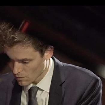 Arturo Cardelús - Age, Bio, Birthdate, Family, Networth & More