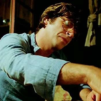 Arturo Puig - Income, Birthday, Family, Bio, Networth & More