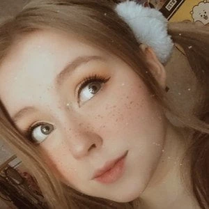 Enya Arwyen Biography