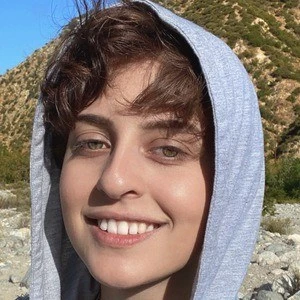 Naya Mousa Biography