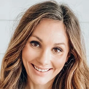 Jenny Ashbay - Biography, Birthdate, Family, Networth & More