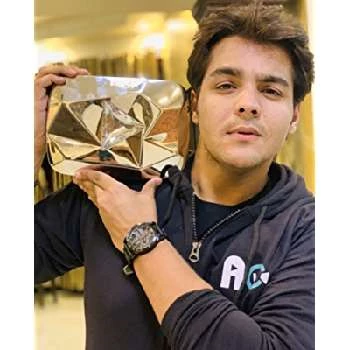 Ashish Chanchlani - Age, Bio, Career, Family, Wiki, Networth & More