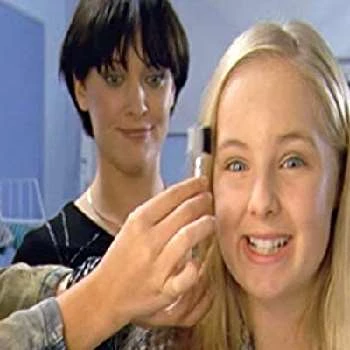 Ashleigh Chisholm - Biography, Birthdate, Family, Networth & More