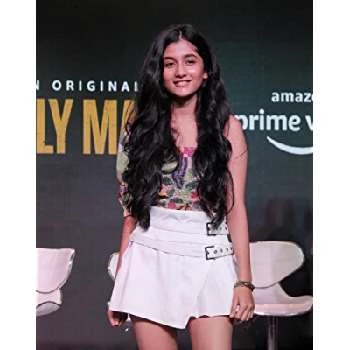 Ashlesha Thakur Biography
