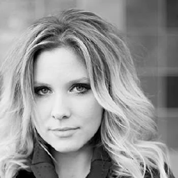 Ashley Compton - Age, Bio, Birthdate, Family, Networth & More