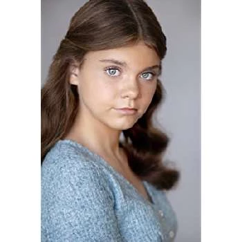 Ashlyn Lundahl - Age, Bio, Birthdate, Family, Networth & More