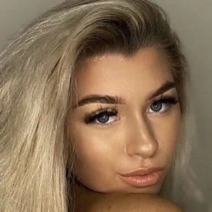 Sophie Aspin - Biography, Birthday, Family, Wki, Networth & More