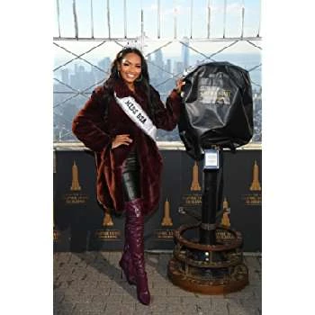 Asya Branch - Age, Height, Birthdate, Bio, Family, Networth & More