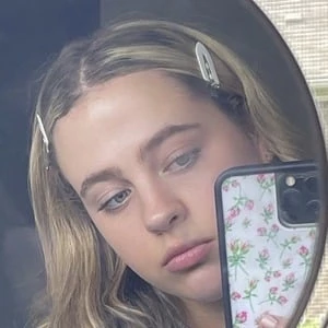 Auparis - Age, WIki, Birthday, Family, Networth & More