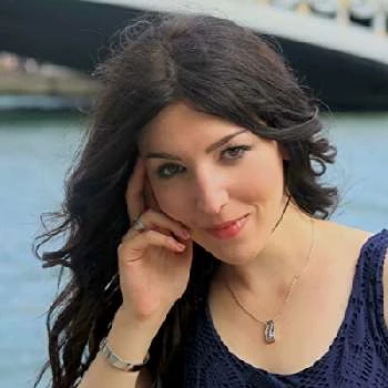 Aurelia Khazan Biography