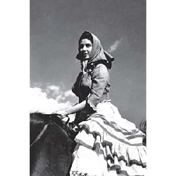 Aurora Duarte - Income, Birthday, Family, Bio, Networth & More