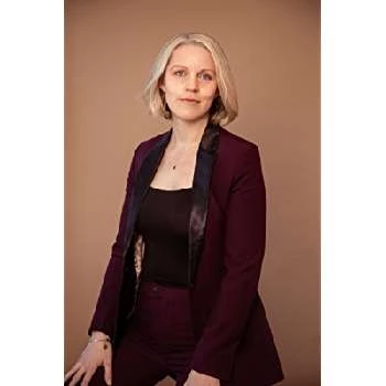 Aurora Fearnley - Age, Bio, Birthdate, Family, Networth & More