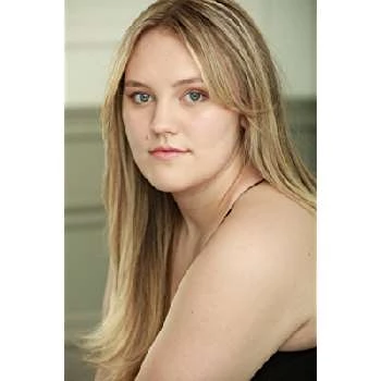 Ava Benavente - Age, Bio, Birthdate, Family, Networth & More