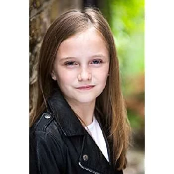 Ava Lovell - Age, Bio, Birthdate, Family, Networth & More