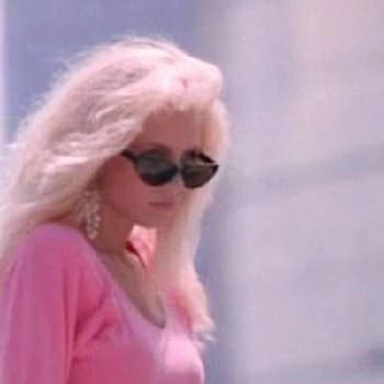 Avalon Anders - Age, Bio, Birthdate, Family, Networth & More