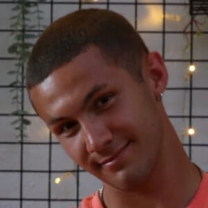 Ethan Aveiro Biography