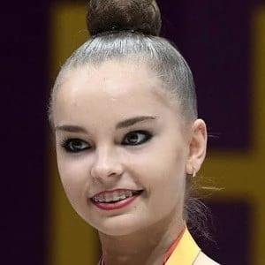 Arina Averina Biography