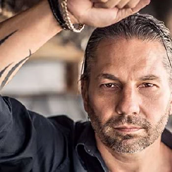 Avery Calabrese - Age, Bio, Birthdate, Family, Networth & More