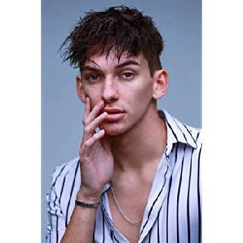 Avery Dean Rood - Age, Bio, Birthdate, Family, Networth & More