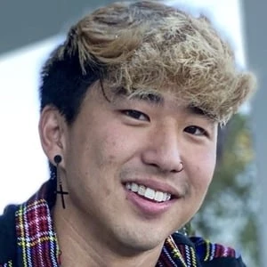 Kanou Awata Biography