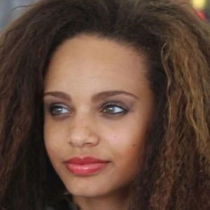 Alicia Aylies Biography