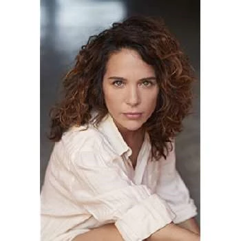 Aylin Prandi - Age, Bio, Birthdate, Family, Networth & More