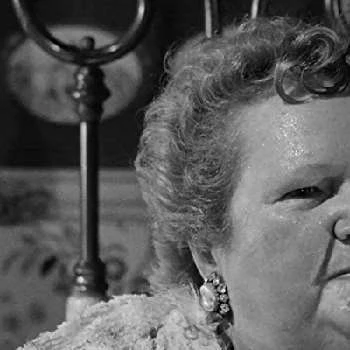 Ayllene Gibbons - Wiki, Bio, Networth, Birthdate, Family & More