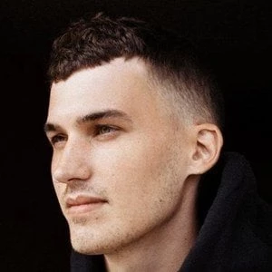 Alex Babinski Biography