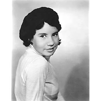 Baby Peggy - Height, Bio, Wiki, Family, Birthplace, Networth & More