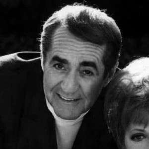 Henny Backus - Age, Height, Birthdate, Family, Wiki & More