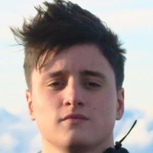 Dillon Baheri - Family, Bio, Birthday, Family, Income & More