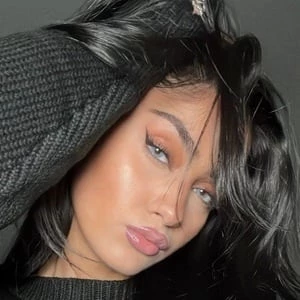 Naaz Torbati - Age, Height, Birthdate, Bio, Family, Networth & More