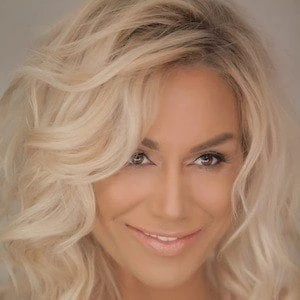 Selma Bajrami - Family, Bio, Birthday, Family, Income & More