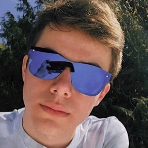 Tyler Banks Biography