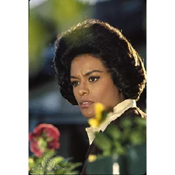 Barbara McNair - Family, Bio, Birthday, Family, Income & More