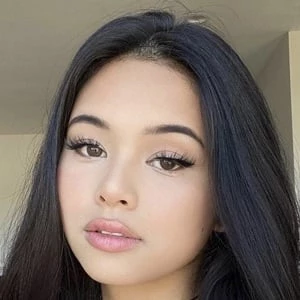 Xeriz Barcarse - Parents, Networth, Bio, Birthdate, Family Wiki & More