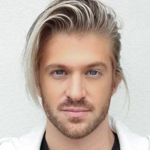 Jake Barker - Wiki, Family, Bio, Birthdate, Networth & More