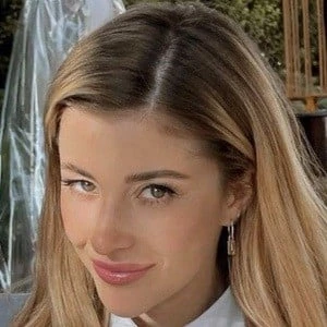 Evelina Barry - Age, Bio, Birthdate, Family, Networth & More