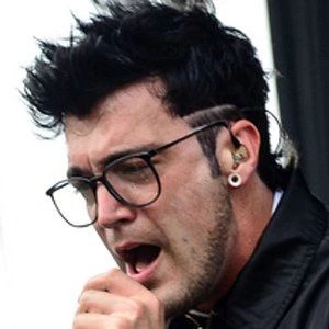 Dustin Bates Biography