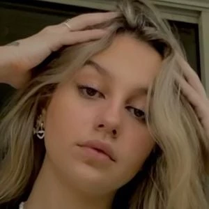 Kamila Battilana - Age, Bio, Birthdate, Family, Networth & More