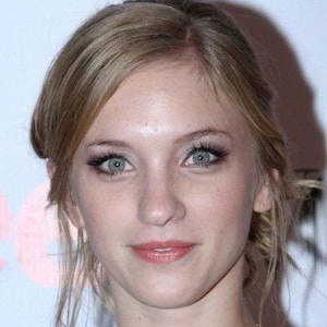 Amanda Bauer - Parents, Networth, Bio, Birthdate, Family Wiki & More