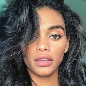 Aslayy Baugh - Age, Height, Birthdate, Bio, Family, Networth & More