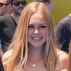 Sophie Beador - Age, Bio, Birthdate, Family, Networth & More