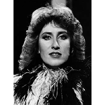 Beatrice Richter - Networth, Bio, Birthdate, Age, Family & More