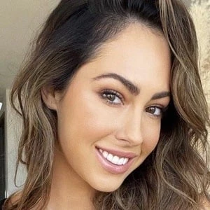 Hope Beel - Date Of Birth, Bio, Birthdate, Parents, Networth & More