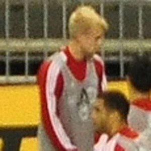 Kyle Bekker Biography