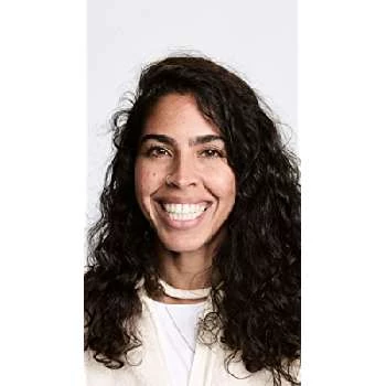 Bela Gil - Networth, Biography, Birthdate, Family & More