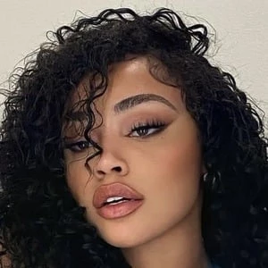 Kitra Anissa Bell - Biography, Birthday, Wiki, Family, Networth & More