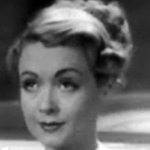 Constance Bennett - Age, Bio, Birthdate, Family, Networth & More